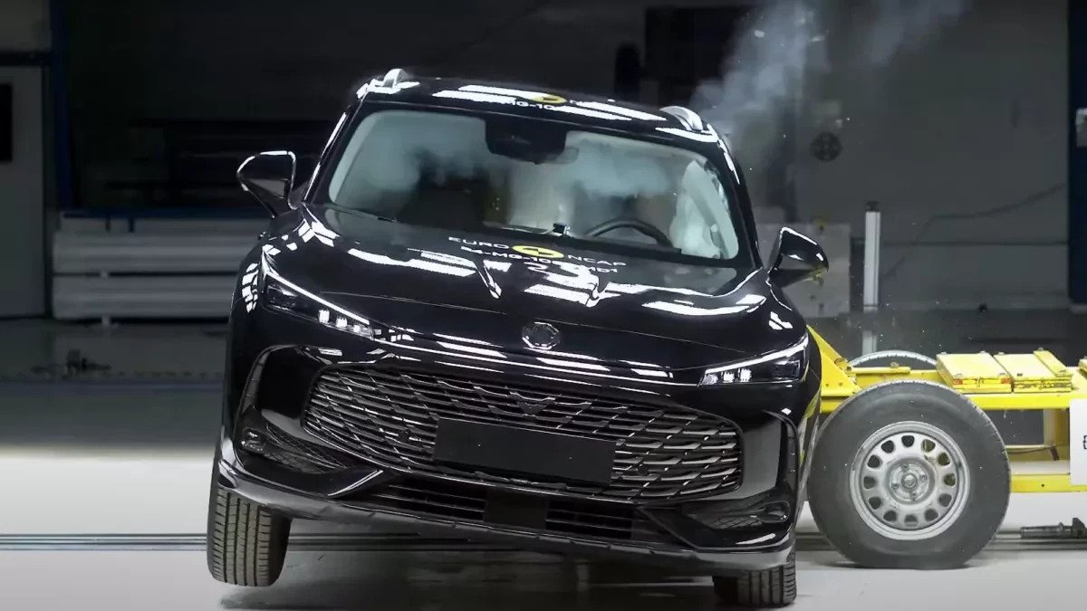 Nowy SUV MG w gronie wyróżnionych przez Euro NCAP. Japoński rywal mu nie dorównał