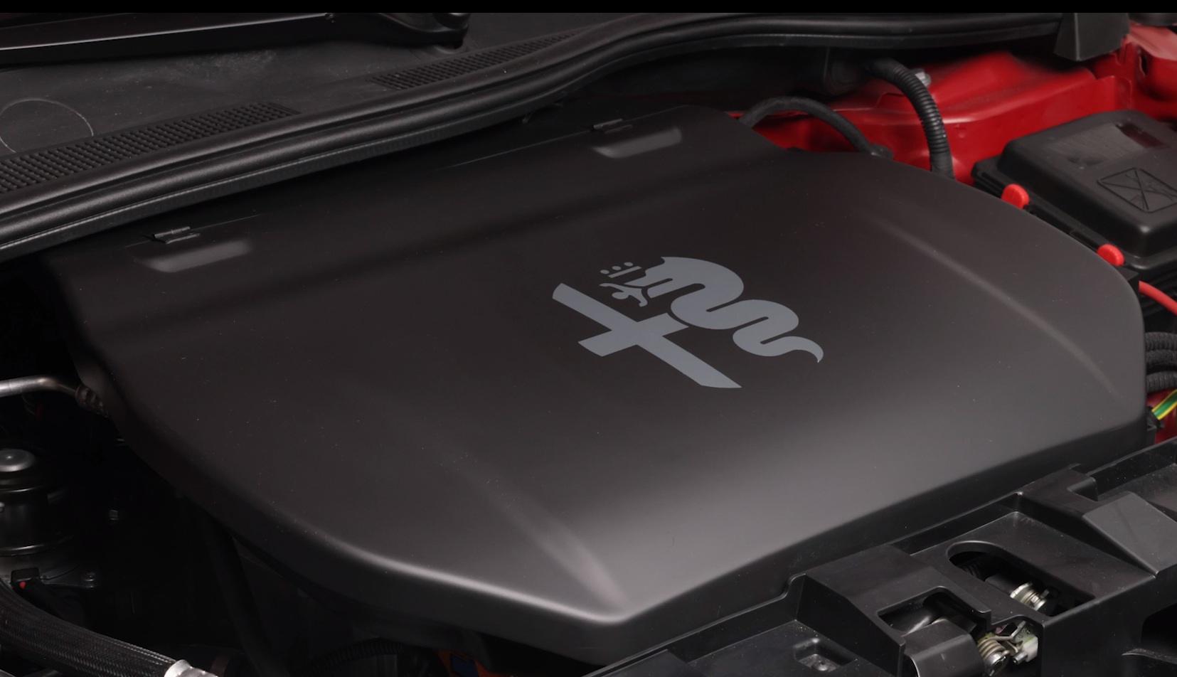 Alfa Romeo zaprezentowała zupełnie nowe logo. Włosi nawiązują do tradycji i historii