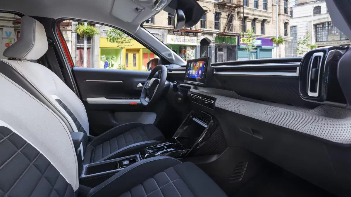 Klienci potrzebowali niezawodnego silnika na łańcuchu, a nie SUV-a. Po tanie Fiaty i Citroeny od razu zaczęła się tu ustawiać kolejka