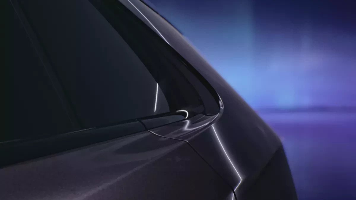 Jest japoński i już kradnie uwagę rynku. Piękniejszy od konkurencyjnej Toyoty SUV może być hitem