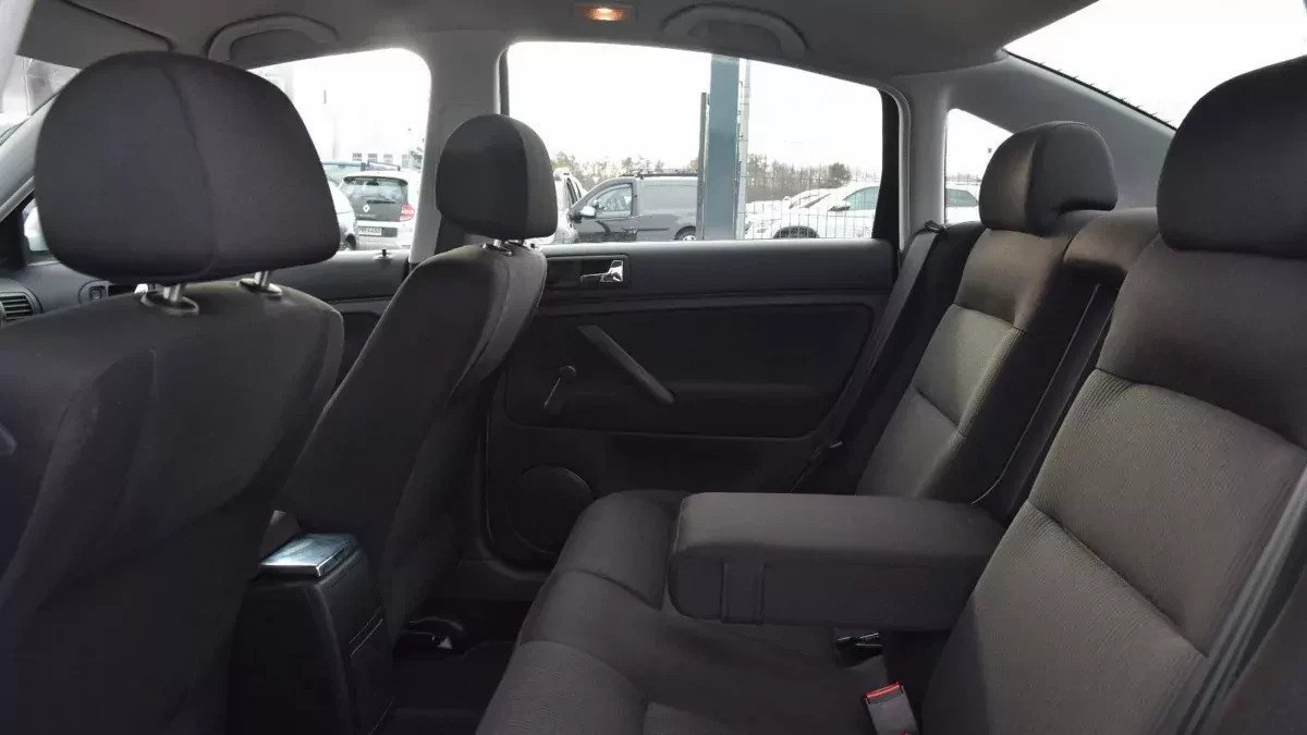 Praktycznie nowy Volkswagen Passat B5.5 za 19 000 złotych. Ma 78 tys. km przebiegu i niezniszczalny silnik