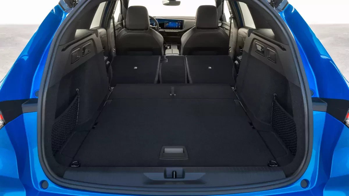 Przeciętny Kowalski wraca do hitu Opla. Astra w kombi potaniała o 26 000 zł