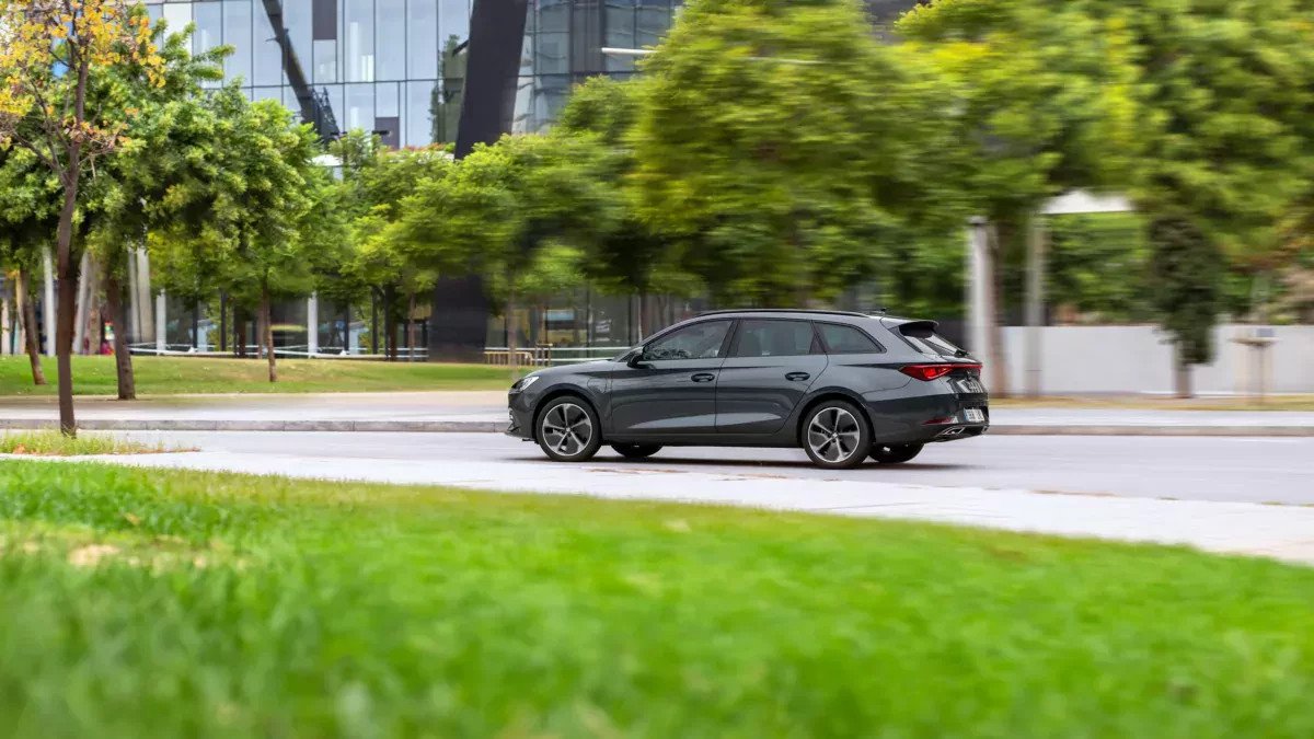 Seat szeroko otwiera drzwi i proponuje tanią alternatywę dla SUV-ów. Z dużym rabatem jest w sam raz dla rodzin podróżujących z dużym bagażem