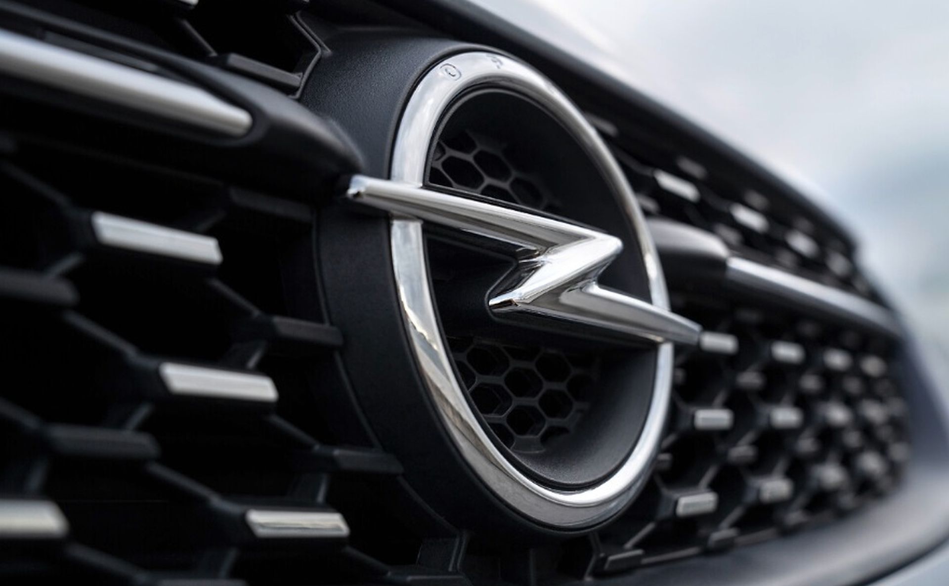 Uwielbiany przez Polaków Opel jest dziś szokująco tani. Wiele osób nie będzie się choćby zastanawiać