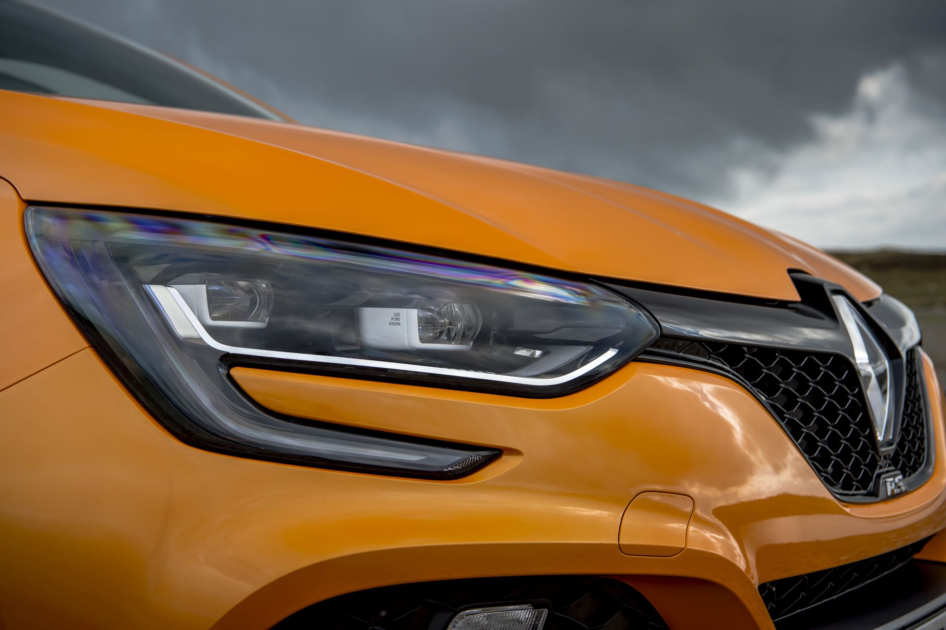 Piękne, nowoczesne Renault tak tanie jeszcze nie było. Dla Polaków to znakomita okazja