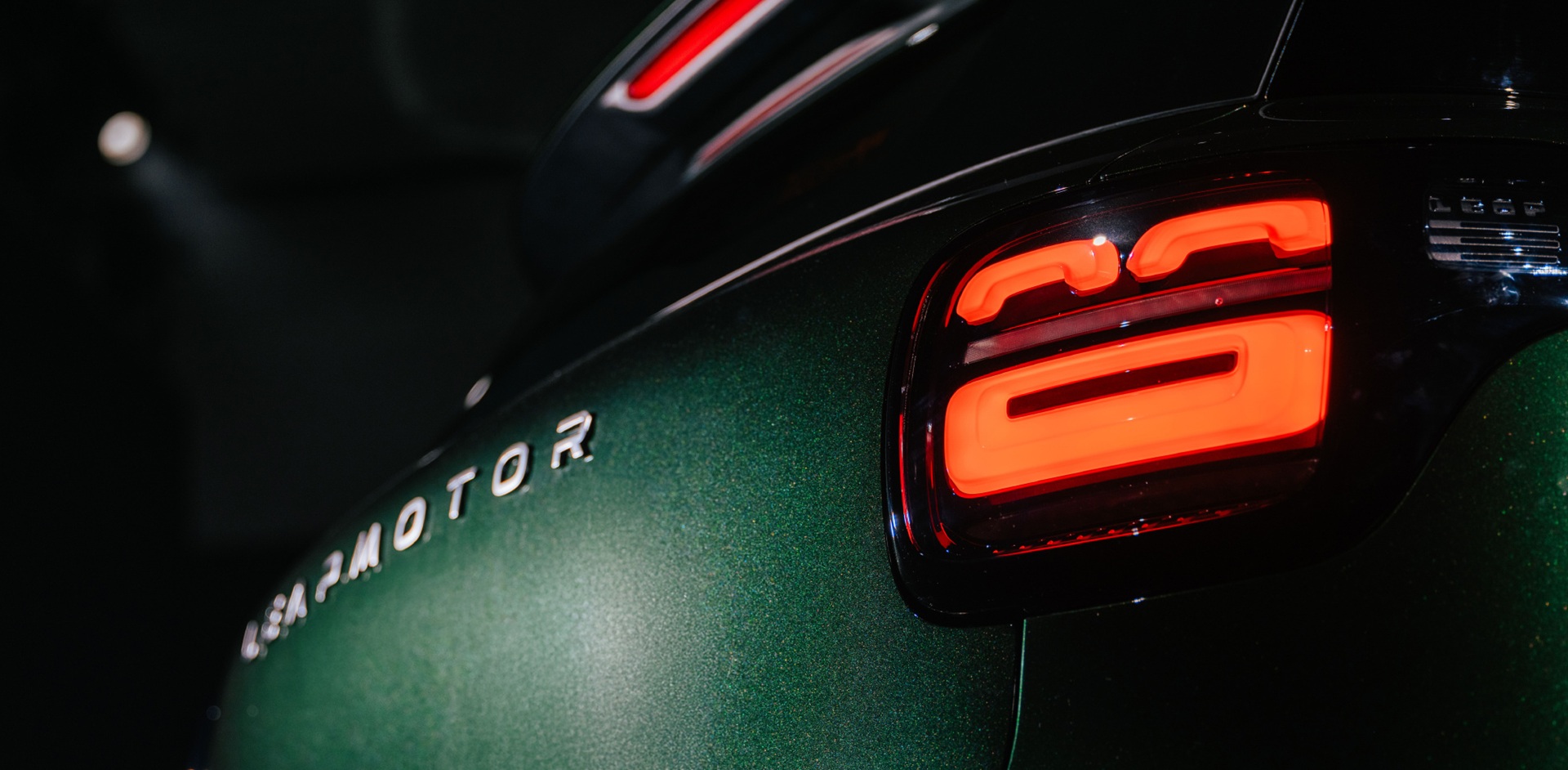 Leapmotor B03X debiutuje w Chinach. W aucie za 48 000 zł zasięg ponad 430 km i LiDAR