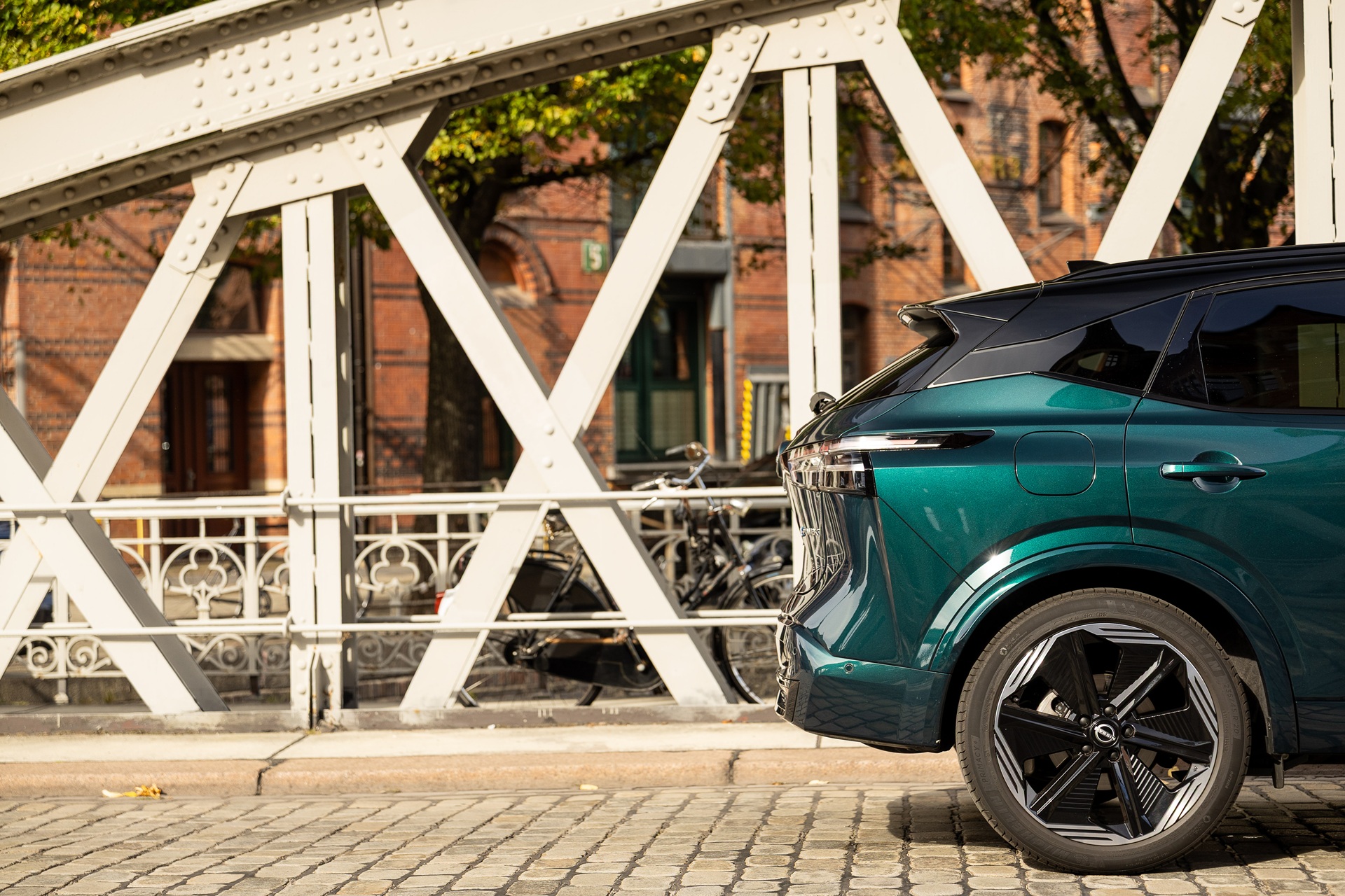 SUV znany z równie dobrego silnika, jak Toyota jest doskonałą opcją. Z rabatem 17 000 zł puka do drzwi łowców okazji