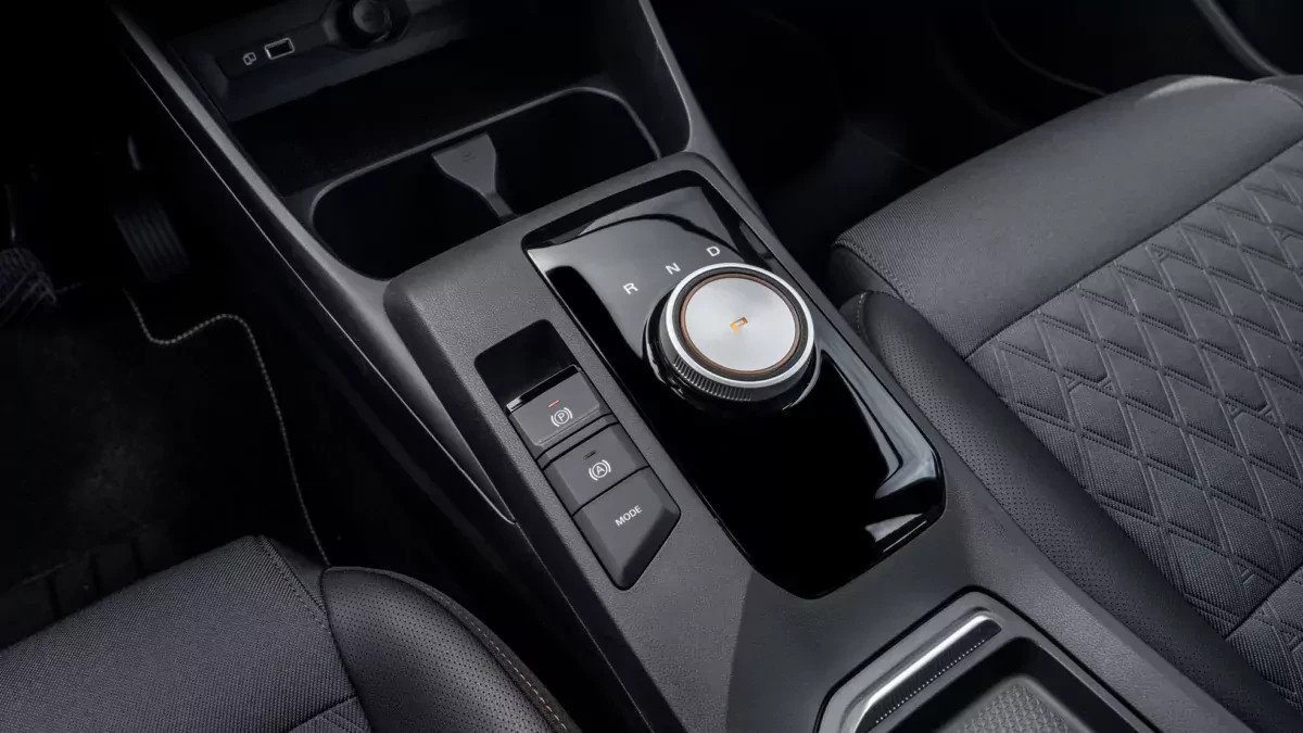 Pali tyle co nic i kosztuje 98 500 zł w najbogatszej wersji. Według Polaków to najmocniejsza odpowiedź na Toyotę Yaris