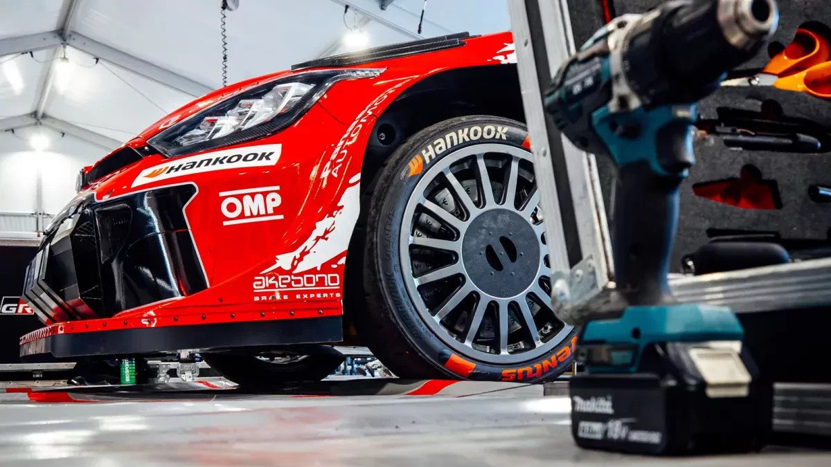 Dostawca opon do WRC to nie tylko wulkanizator. W trakcie rajdu to najważniejszy członek zespołu