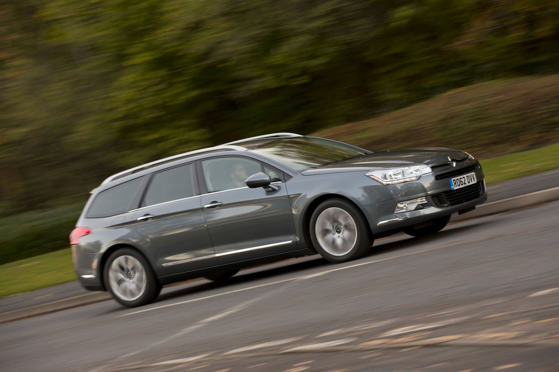 Komfortowy rodzinny Citroen kosztuje dziś niecałe 10 tysięcy złotych. Dla Polaków to świetna okazja