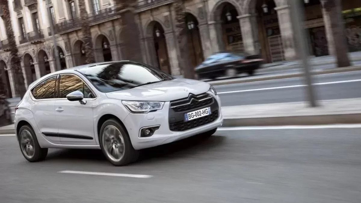 Ładny i świetnie wyposażony Citroen do kupienia za niecałe 20 tysięcy. Polacy wysoko go oceniają