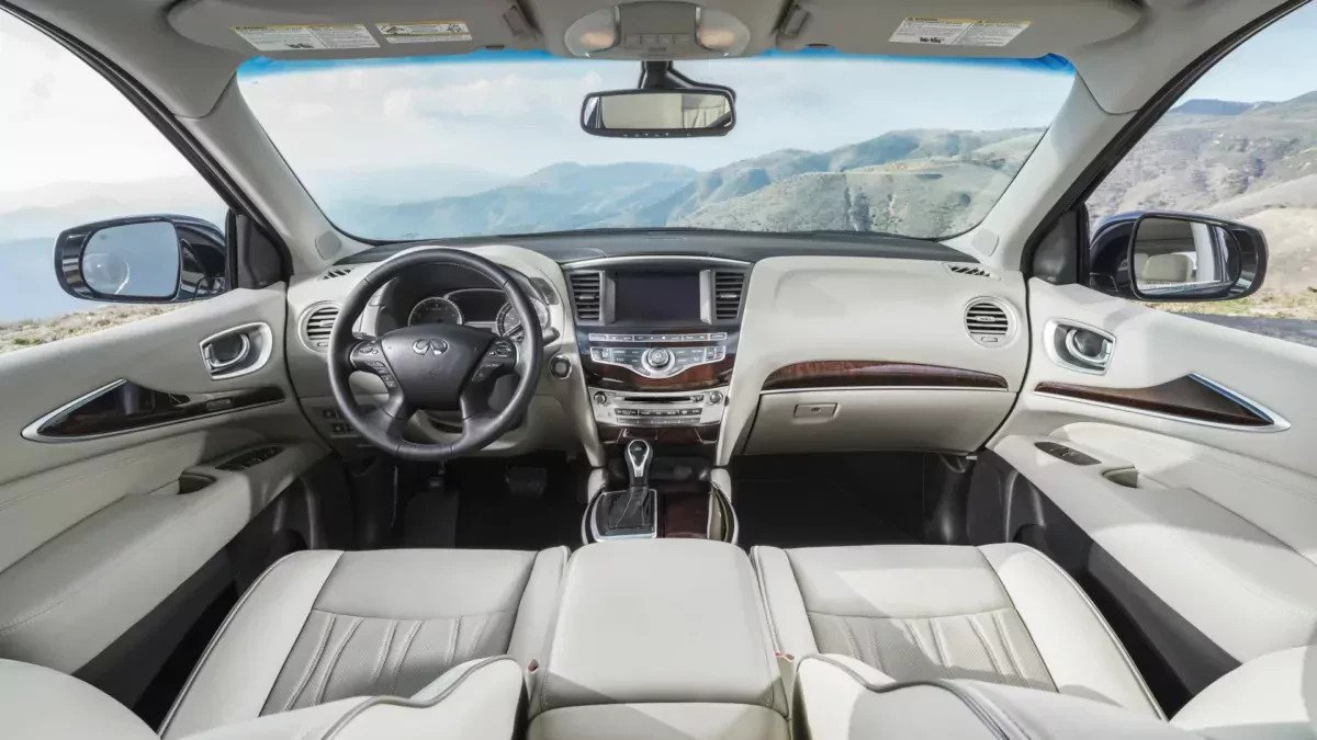 Luksusowy, rodzinny SUV w okazjonalnej cenie. Najtańsze sztuki kosztują niecałe 50 tysięcy złotych