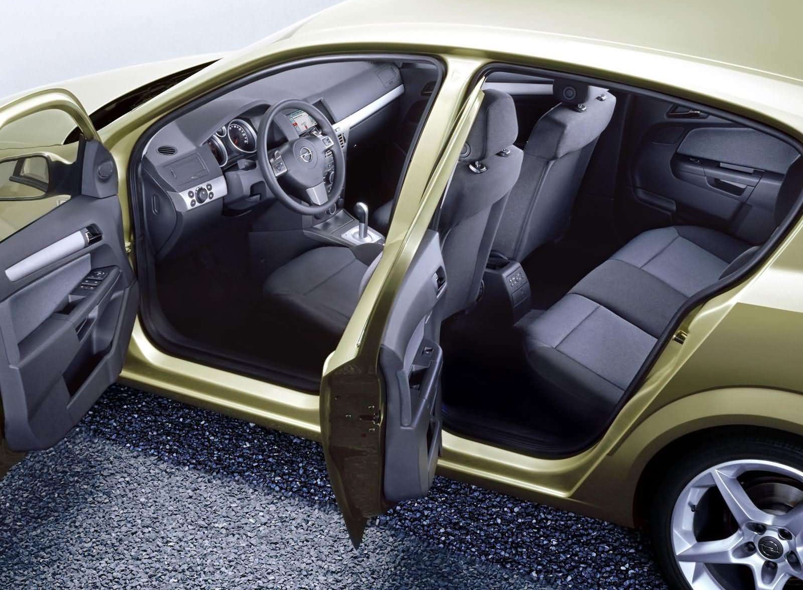 Te samochody najczęściej nie przechodzą badania technicznego w Polsce. Na ich widok diagności wiedzą, iż może być ciekawie