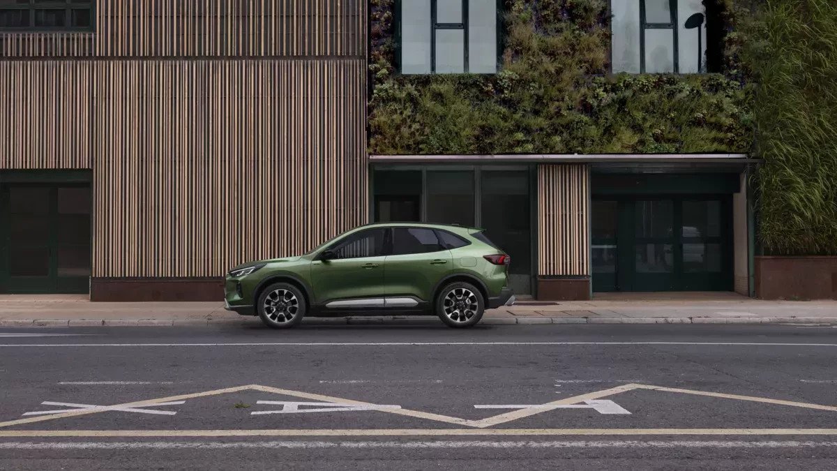 Z etykietą eko i napędem 4×4 to najlepszy SUV. Gabarytowo jak Toyota RAV 4, potaniał o ponad 40 000 zł