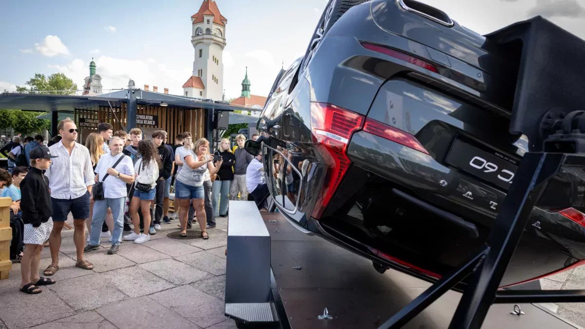 Miasteczko Volvo For Safety w kolejnych 11 polskich miastach. Trasa rusza już 24 kwietnia
