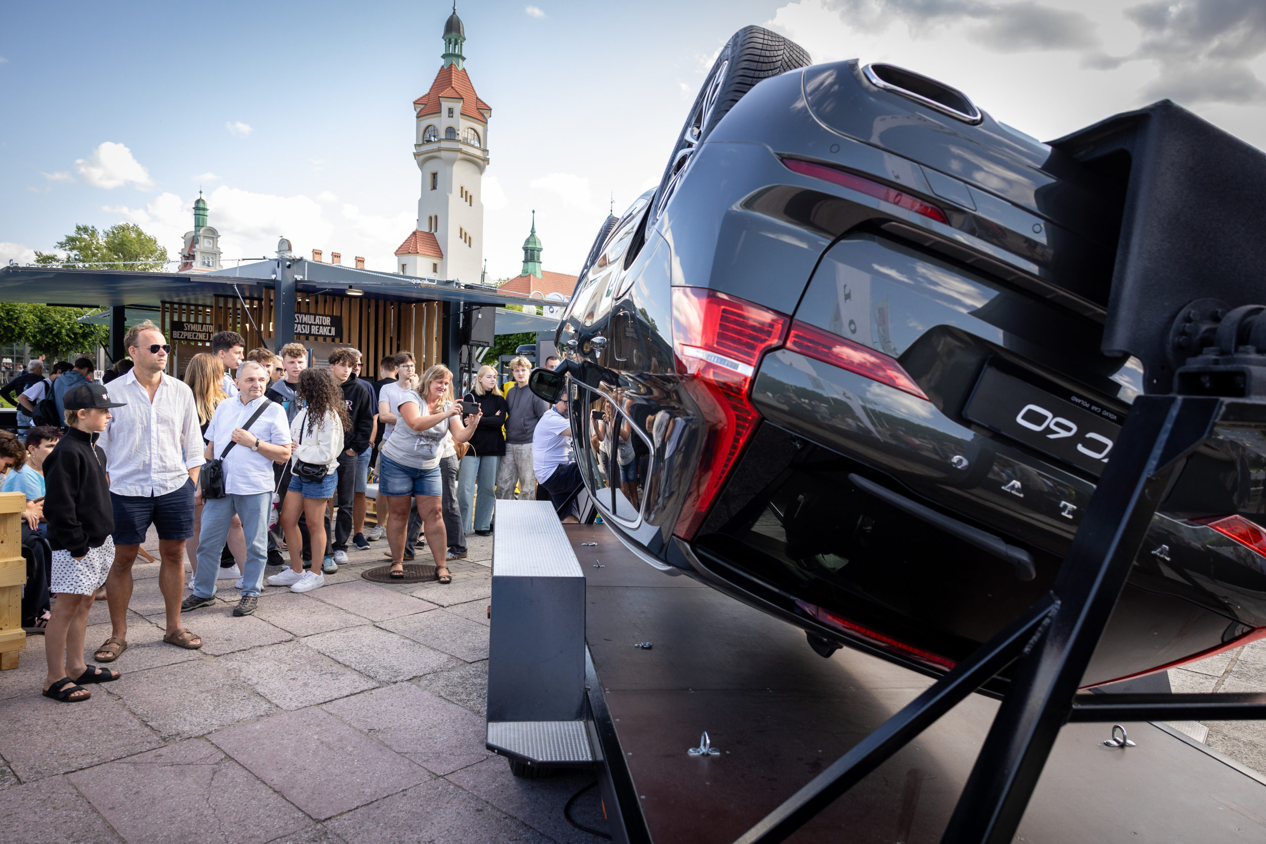 Miasteczko Volvo For Safety w kolejnych 11 polskich miastach. Trasa rusza już 24 kwietnia