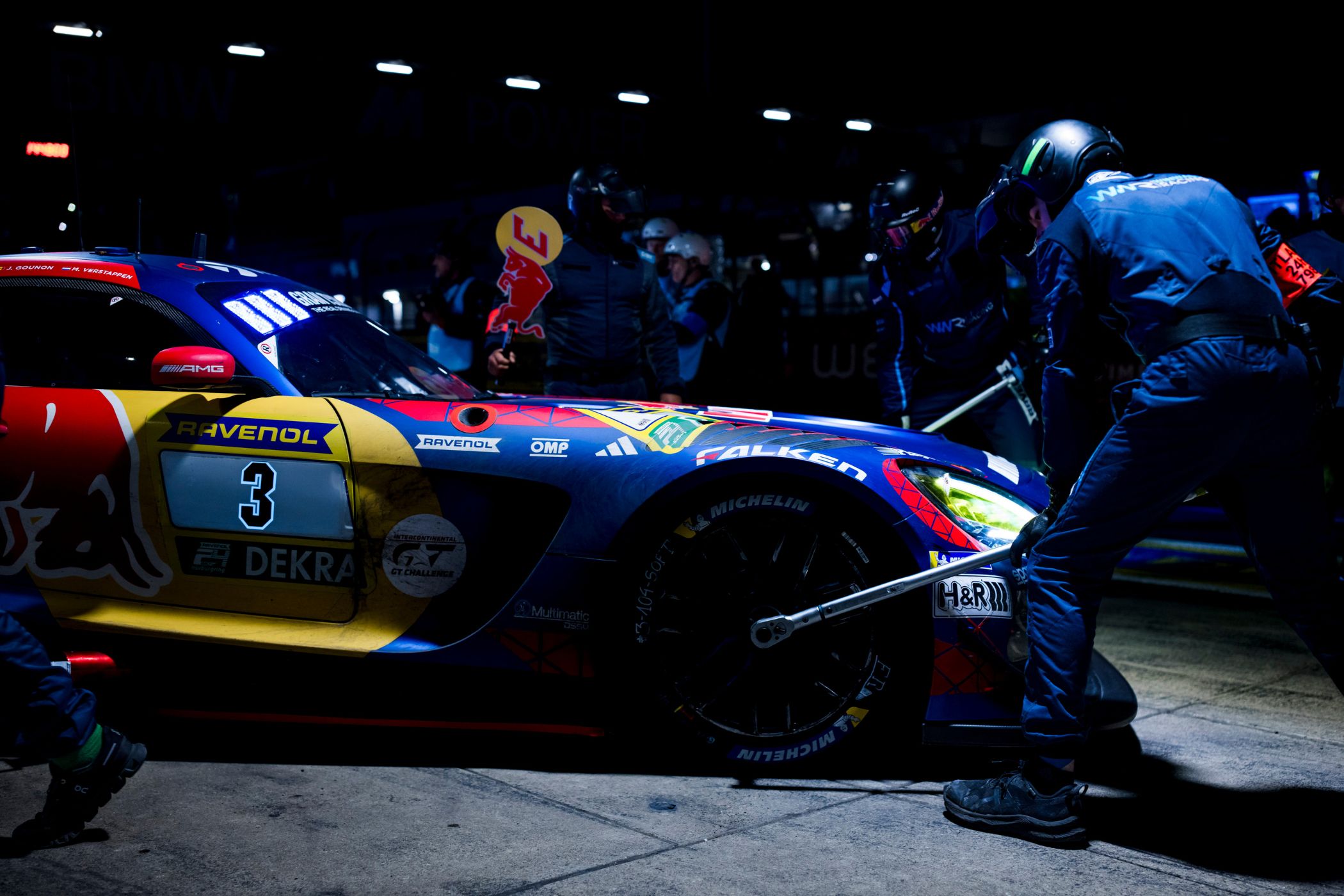 24h Nürburgring: Dramatyczny koniec wyścigu Maxa Verstappena. Ogromny cios dla zespołu