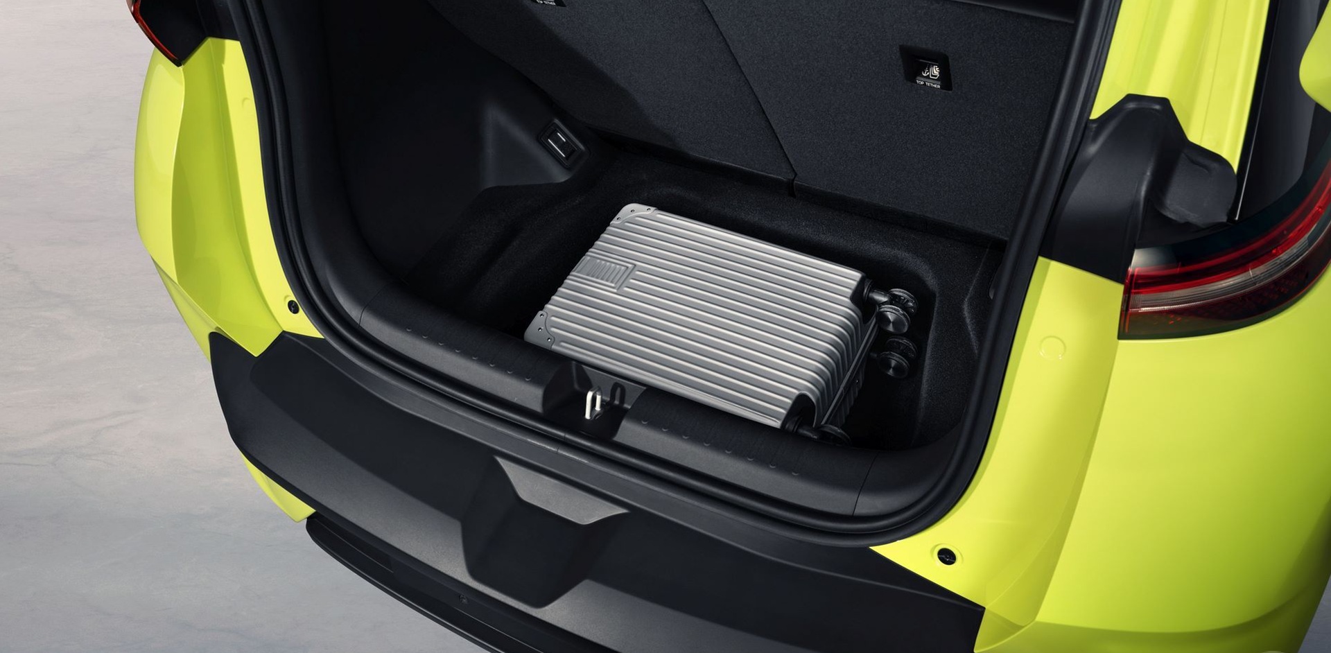 Chińska „Honda Jazz” od BYD trzęsie rynkiem. Boom zakupowy w Polsce włącza alarm w Renault
