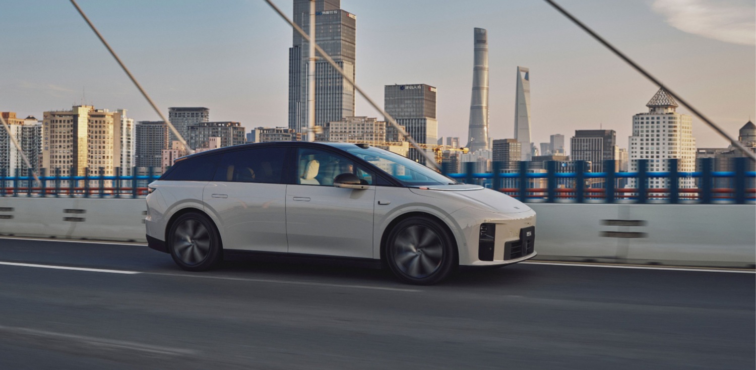 Chiński Li Auto macha w stronę Tesli i Xiaomi. Czy SUV i6 będzie przebojem Europy?