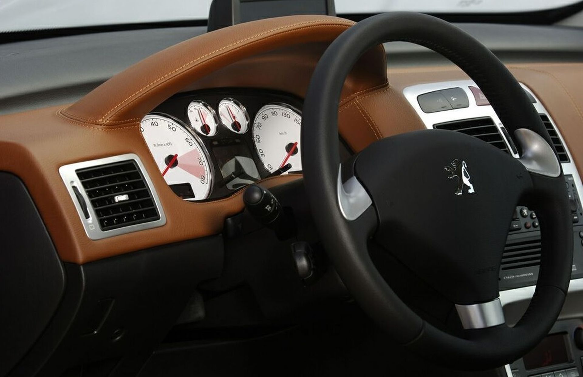 Komfortowy Peugeot na co dzień za niecałe 3 tysiące złotych. Aż żal byłoby się nim nie zainteresować