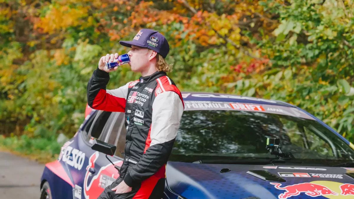 Kalle Rovanpera totalnie zmienia wygląd. Będzie wyglądać jak legenda WRC?