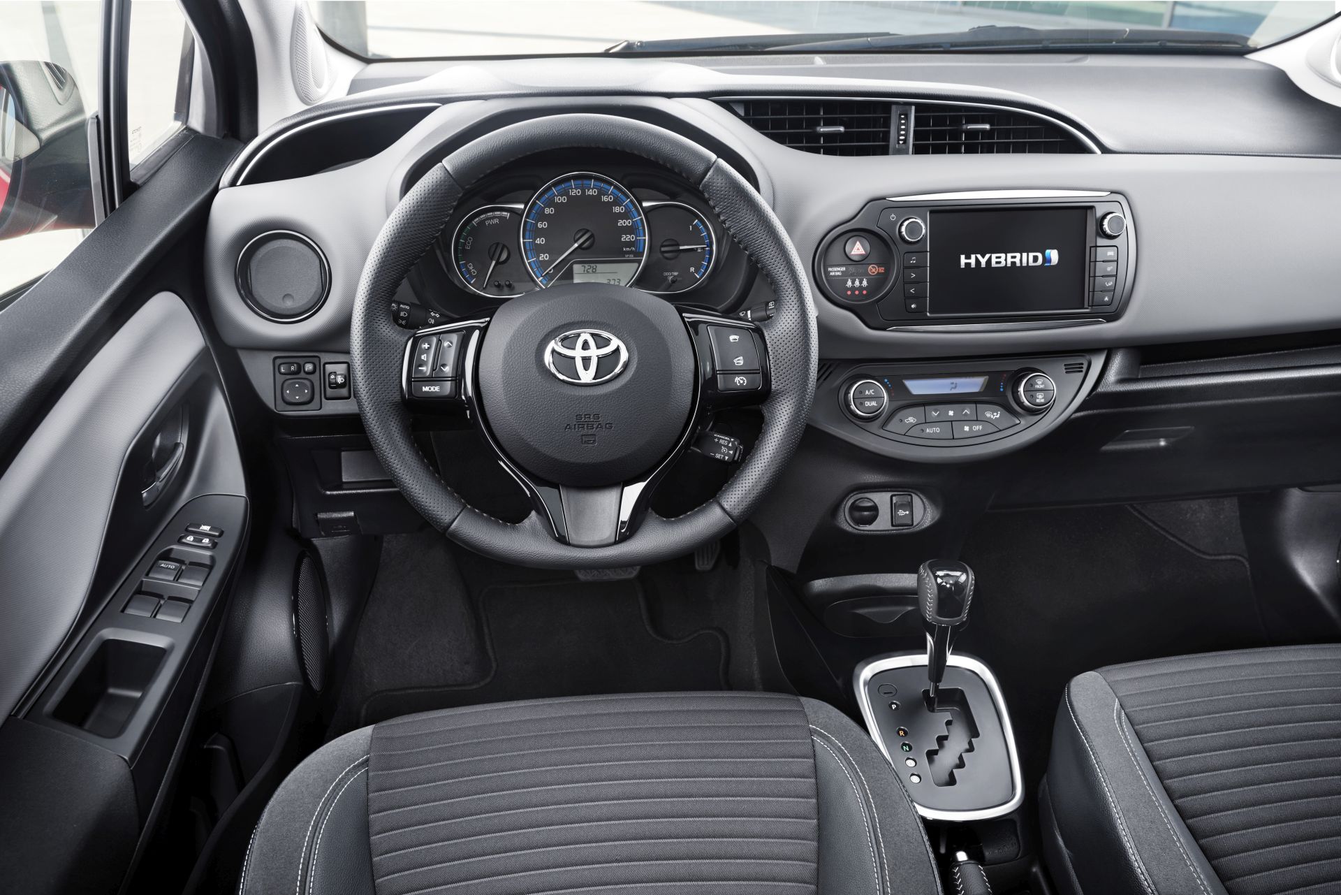 Toyota Yaris trzeciej generacji wyraźnie potaniała. Dziś ten wybór wydaje się jeszcze lepszy