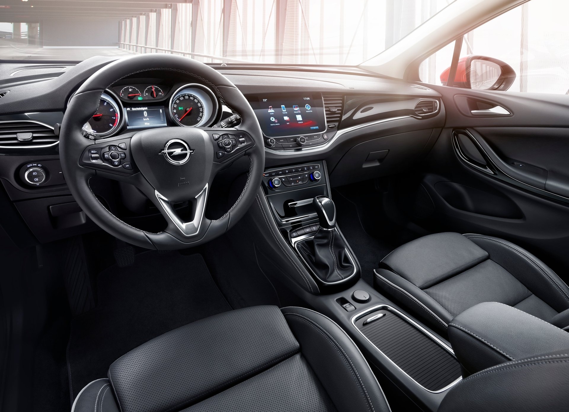 Opel polskiej produkcji to niekwestionowany król aut używanych. Wymaga tylko 20 tys. zł gotówki, ale wygląda jakby był dużo droższy