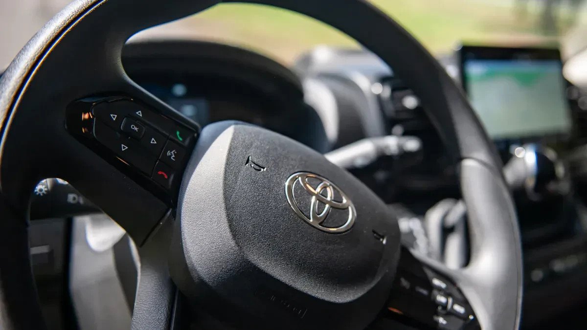 Toyota produkowana w Polsce momentalnie odnosi sukces. jeżeli z wyglądu przypomina ci Fiata, to wcale nie musisz się leczyć