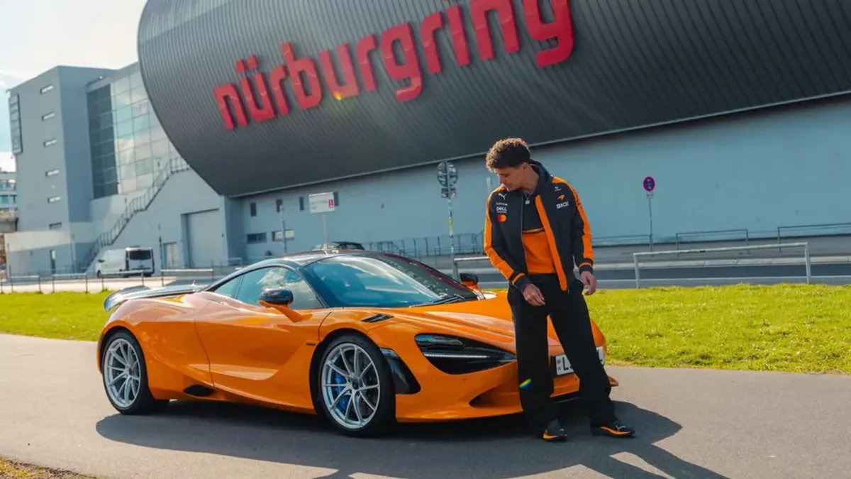 Lando Norris na Nürburgring Nordschleife. Psioczył na BMW, pokochał Skodę