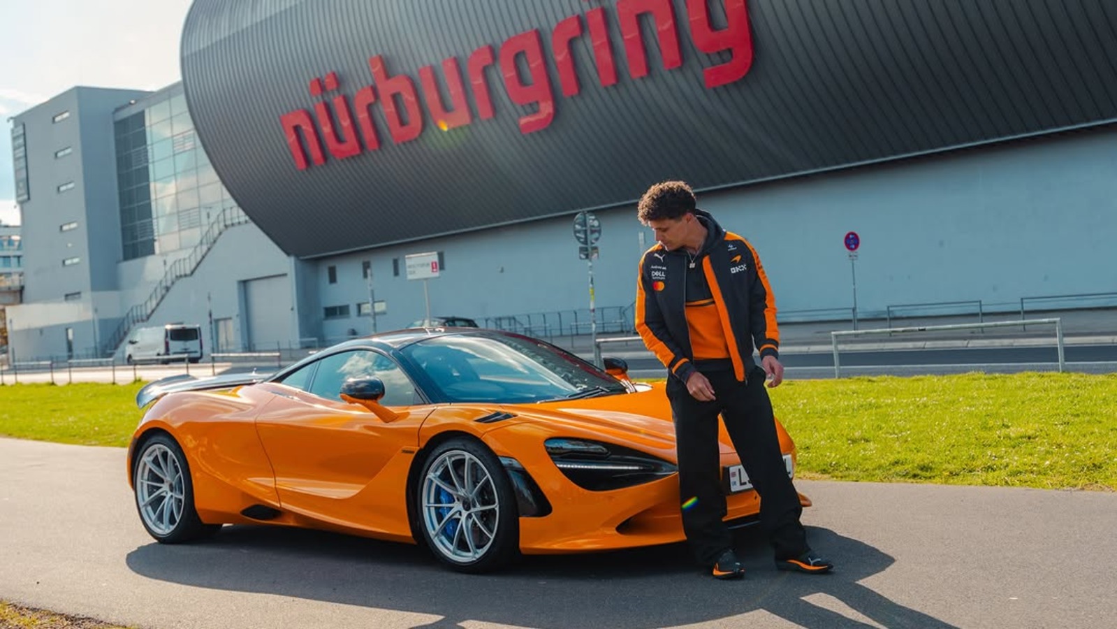 Lando Norris na Nürburgring Nordschleife. Psioczył na BMW, pokochał Skodę