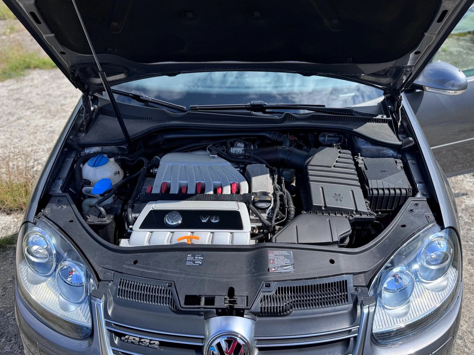 VW Golf z silnikiem V6 i przebiegiem 27 750 kilometrów od polskiej sprzedawcy. To egzemplarz idealny