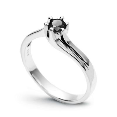 Staviori pierścionek. diament, kolor czarny, szlif brylantowy, masa 0,25 ct.. białe złoto 0,585.