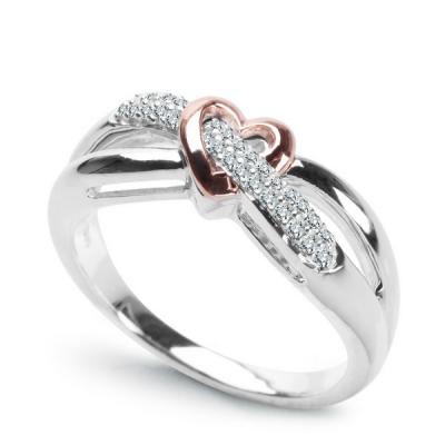 Staviori pierścionek serce 29 diamentów, szlif brylantowy, masa 0,11 ct., barwa g, czystość vs1-vs2. białe, różowe złoto 0,585. szerokość 7 mm.