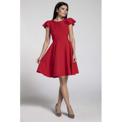 Czerwona rozkloszowana sukienka z rękawkiem typu motylek