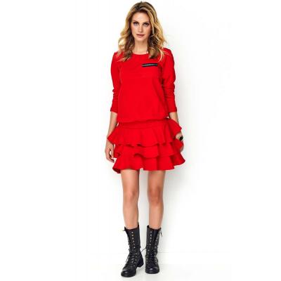 Czerwona sukienka z obniżoną talią z falbankami