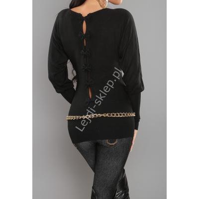 Czarny sweter nietoperz z kokardkami na plecach| czarne swetry damskie 3027