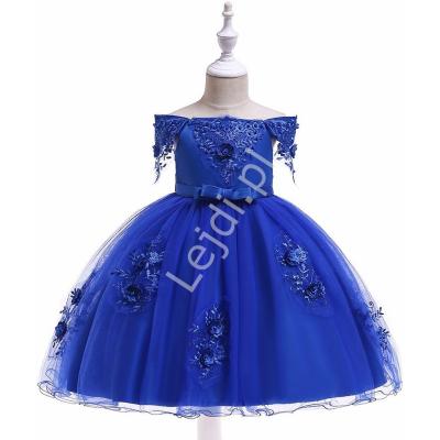 Dziecięca sukienka tiulowa z dekoltem carmen w kolorze królewskim niebieskim 057