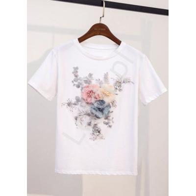 Biały t-shirt damski z kwiatami 3d