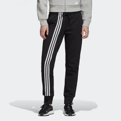 Must haves 3-stripes pants