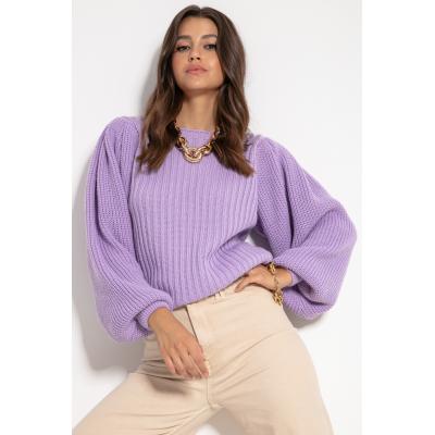 Sweter w prążki z bufiastym rękawem - fioletowy