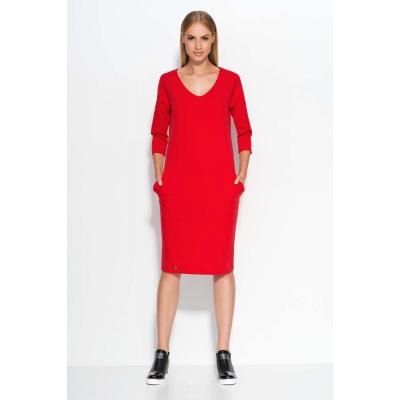 Czerwona sukienka dzianinowa midi z wsuwanymi kieszeniami
