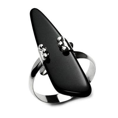 Staviori pierścionek. onyks. srebro 0,925. szerokość obrączki ok. 2,88 mm. wymiary kamieni ok. 7x31 mm.  pierścionek dopasowuje się do rozmiaru palca.