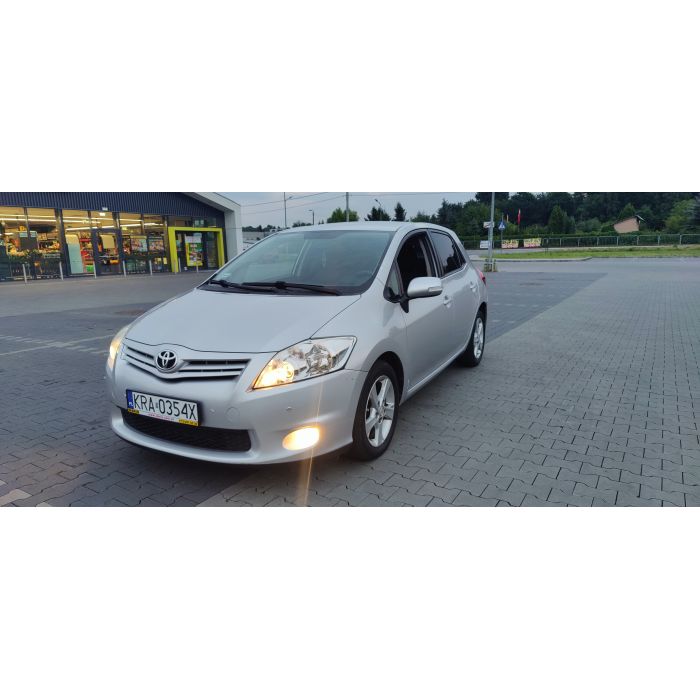 Toyota Auris 2.0 D4D Bogata wersja
