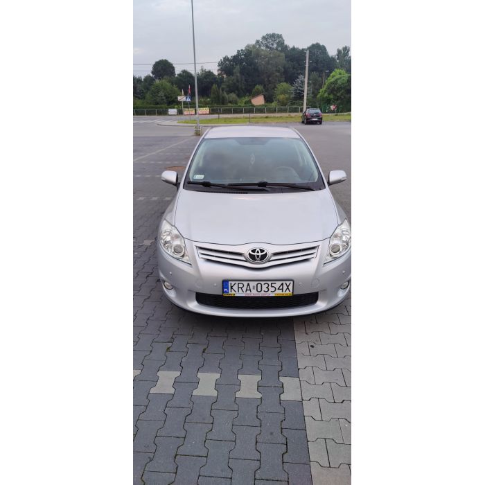 Toyota Auris 2.0 D4D Bogata wersja