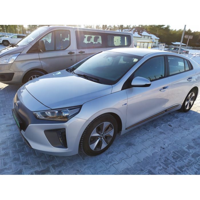 samochód elektryczny Hyunday Ioniq E (nie tankujesz drogiego paliwa)