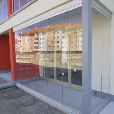 Bezramowa zabudowa balkonu i tarasu, zabudowy balkonów i tarasów