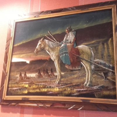 Duży obraz malowany na aksamicie pochodzi z Meksyku