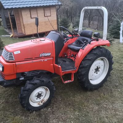 Z Niemiec 4x4 Kubota x24 traktor sadowniczy ciągnik