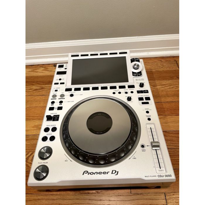 Pioneer CDJ-3000, Pioneer CDJ 2000NXS2, Pioneer DJM 900NXS2, Pioneer DJ DJM-V10 , Pioneer CDJ-TOUR1 , Pioneer DJM-TOUR1,  Pioneer DJ XDJ-RX3, Pioneer XDJ XZ, Pioneer DJ DDJ-REV7, Pioneer DDJ 1000, Pioneer DDJ 1000SRT