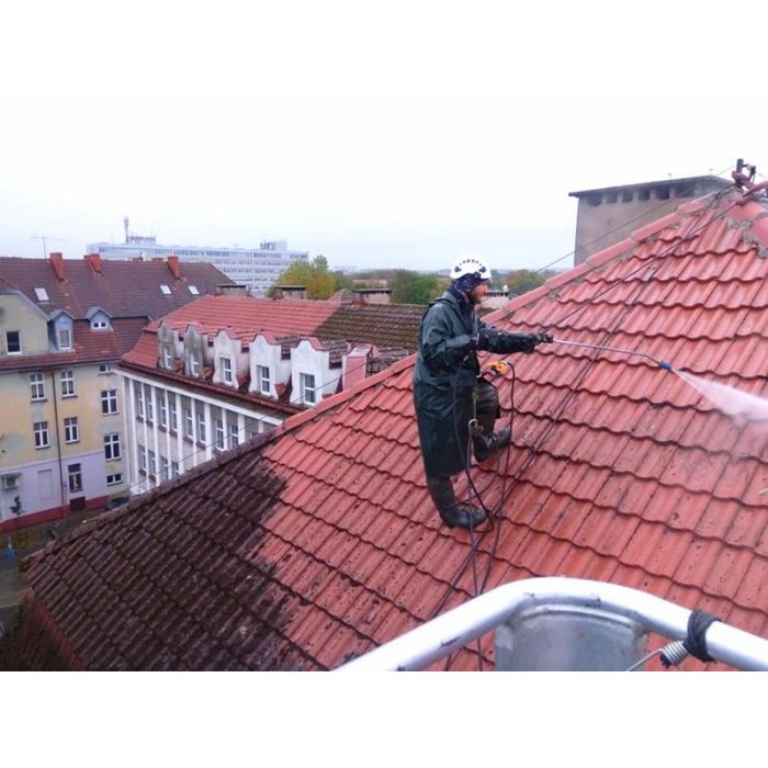 Mycie dachów i elewacji